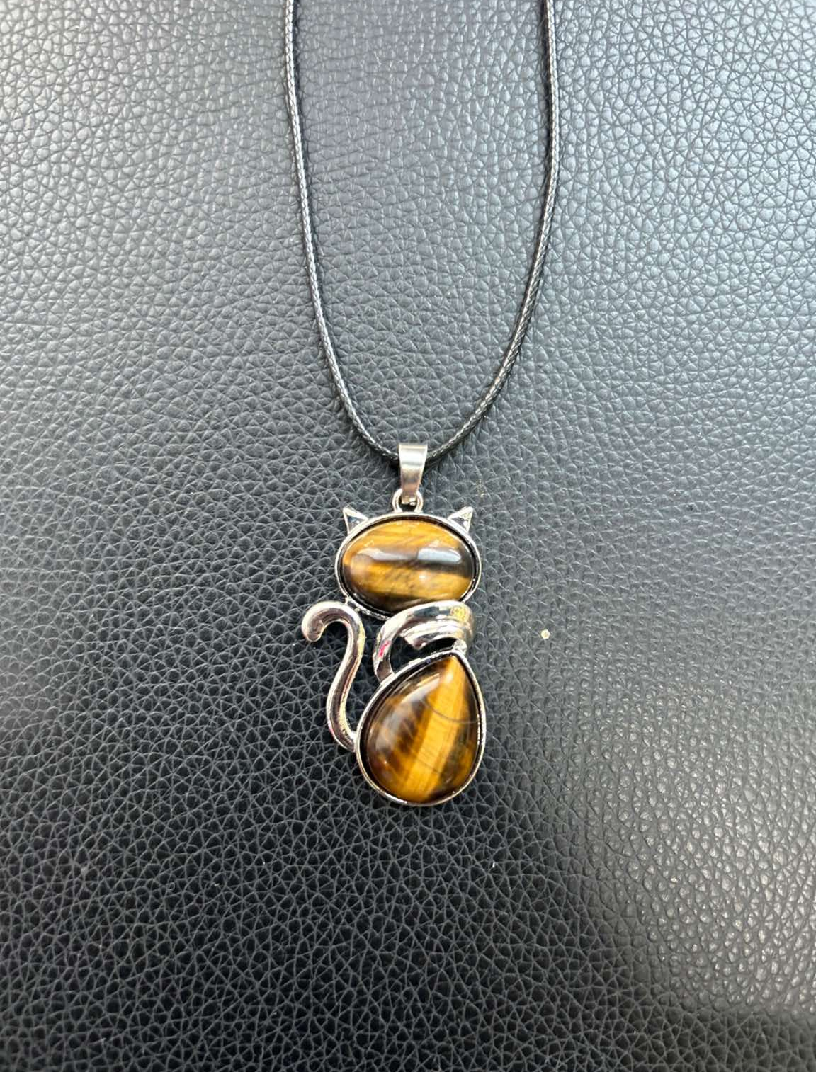 tigers-eye-cat-pendent-necklace