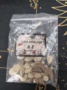 Radix Angelicae Root – Premium Herbal Medicine (10g)